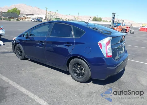 2015 Toyota Prius Four z USA, uszkodzony, nr VIN JTDKN3DU8F0402415